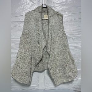 Women’s Sherpa vest